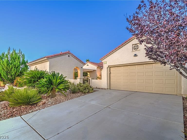 2148 Shadow Canyon Dr photo 2