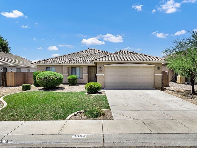 41192 N VINE Avenue photo 2