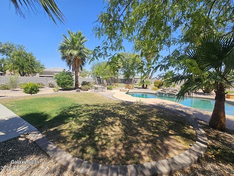 5118 W WINSTON Drive photo 3