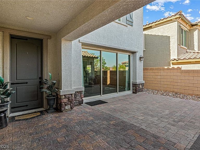 9936 Bighorn Bellows Ave photo 2