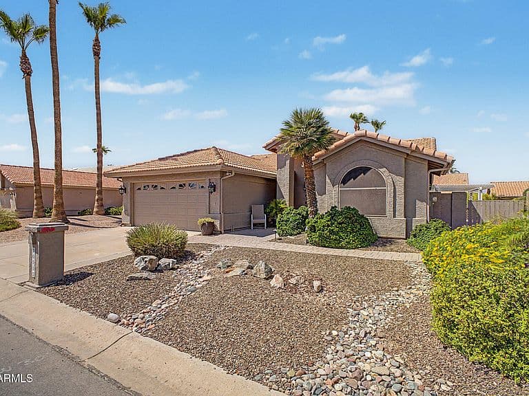 10532 E Coopers Hawk Drive photo 5