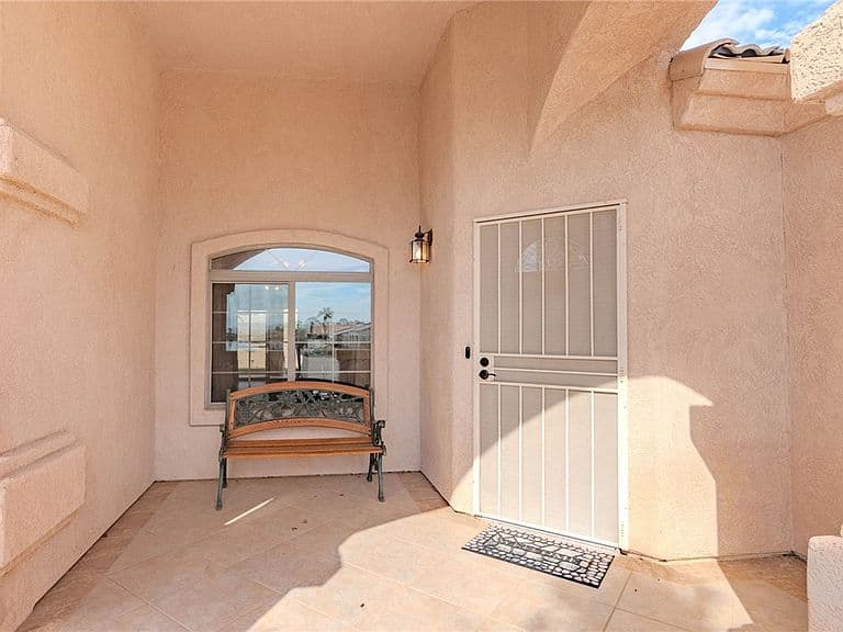 2227 E Bella Vista Drive photo 3