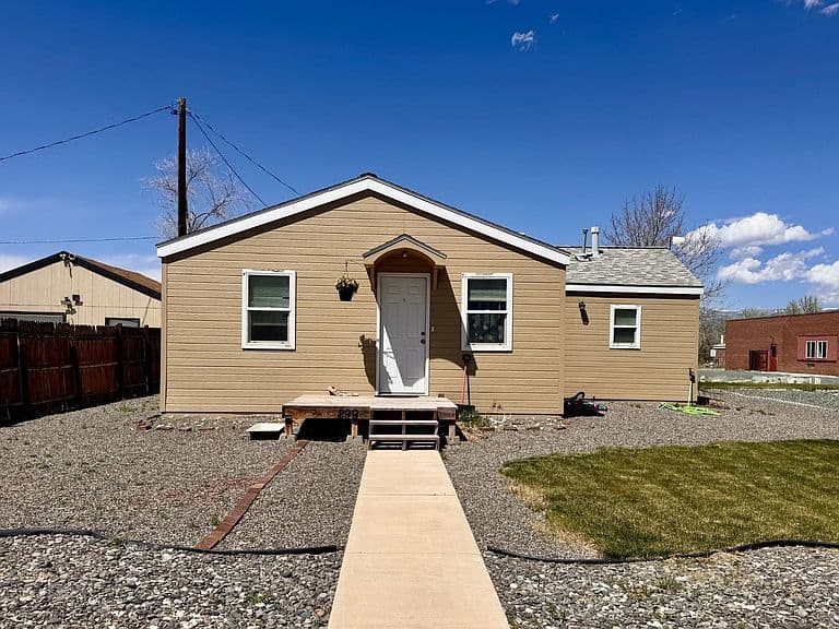 299 5th St photo 2