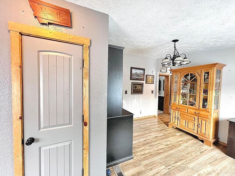 7246 Austin Rd photo 4
