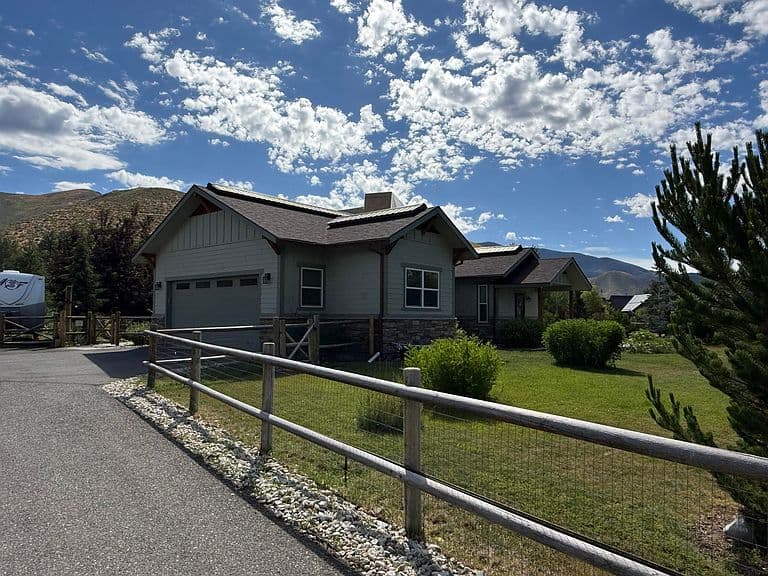 810 Cd Olena Dr photo 4