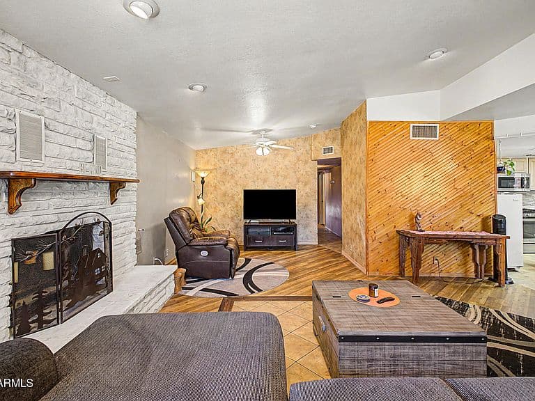 326 S 85TH Street photo 5