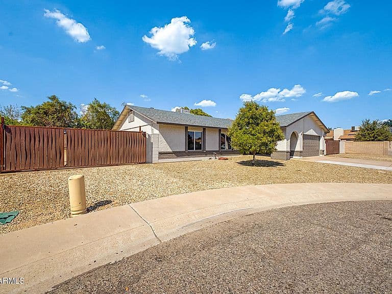 3118 W WOODRIDGE Drive photo 4