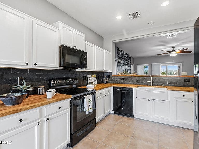 18456 N IBIS Way photo 4