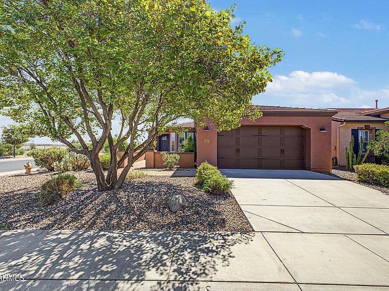 1809 E ADELANTE Way photo 3