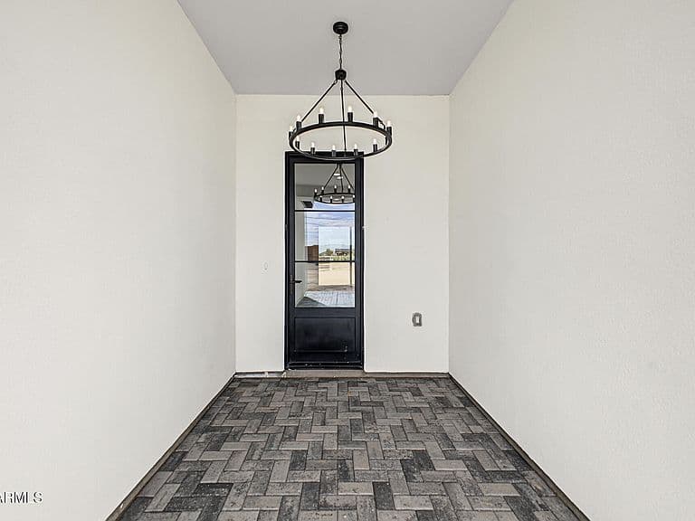 36214 S sahuaro Street photo 5