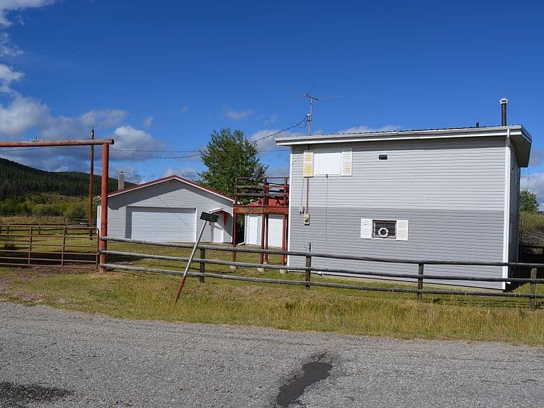 10 Southwell Ln photo 2
