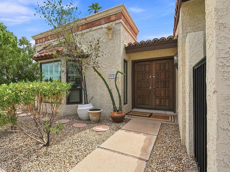 4615 E MONTE Way photo 5