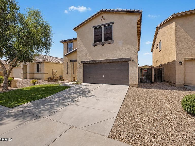 42592 W SOMERSET Drive photo 2