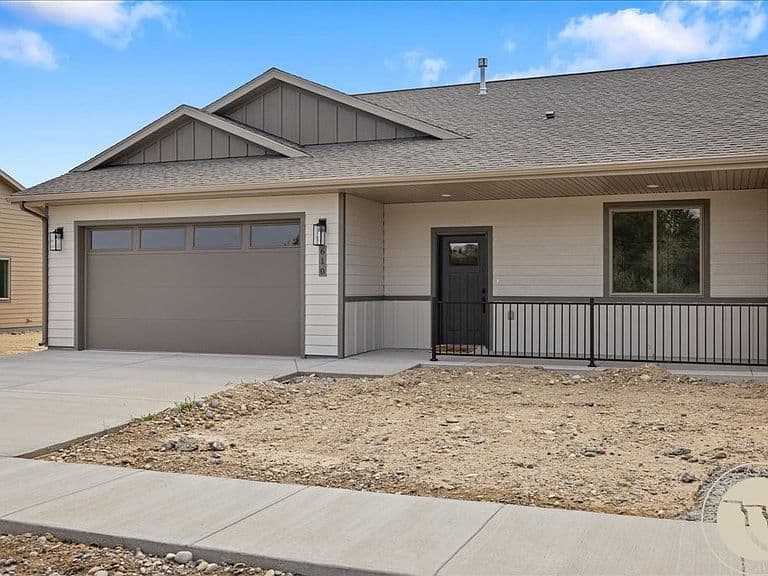 522 N Great Northern photo 1
