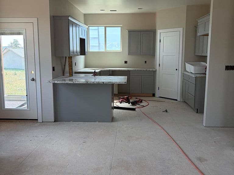 540 S Rock Creek Dr photo 2