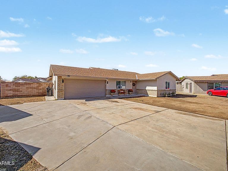 4348 N 80TH Drive photo 5