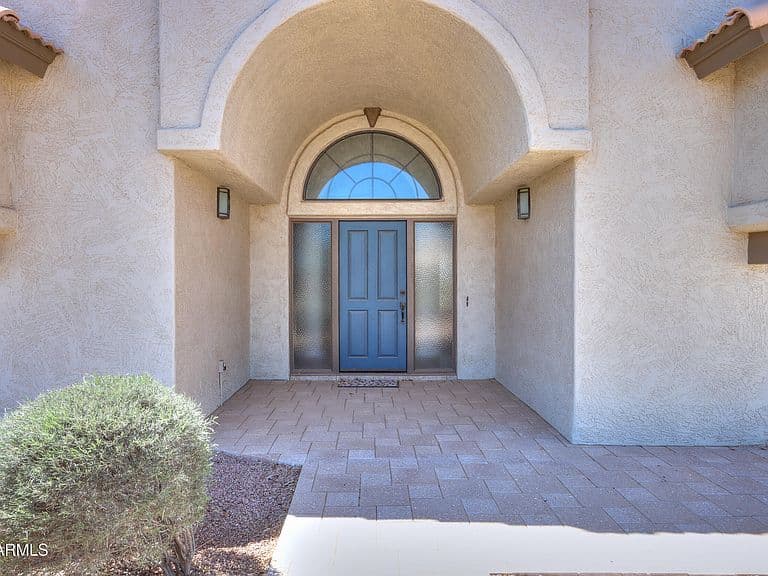 2077 N Lake Shore Dr photo 5
