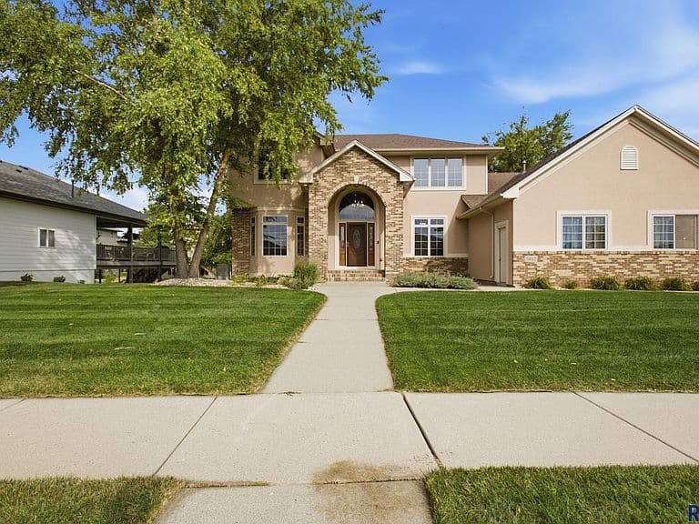 2612 S Camden Ave photo 1