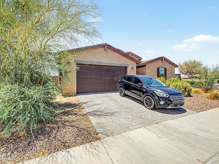 36990 N CAMARILLO Drive photo 2