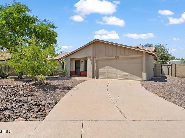 3180 N BENTRUP Circle photo 3