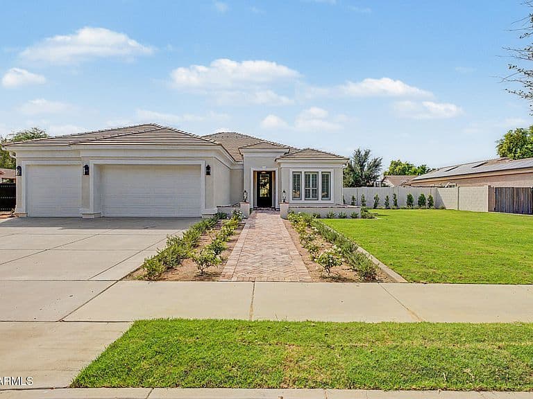 20826 S HADRIAN Way photo 3