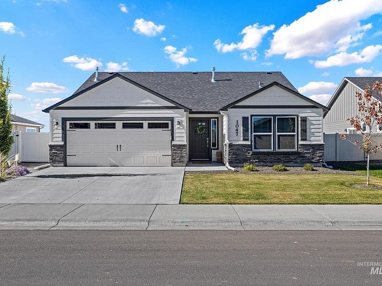 1047 N Rockdale Way photo 1