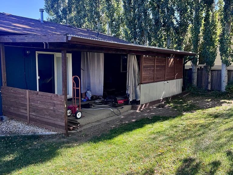 1039 Fir Ave photo 3