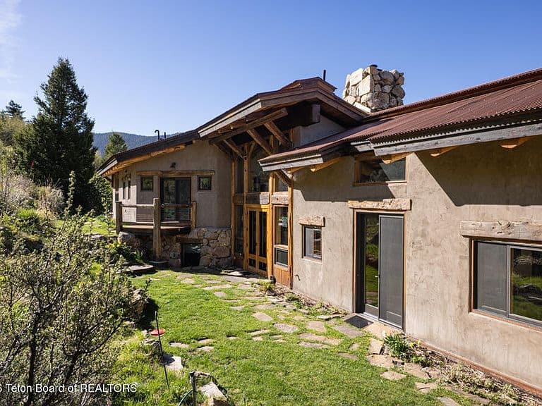 3011 Canyon Crest Dr photo 5