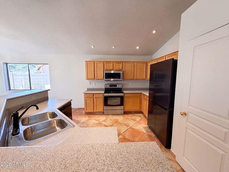 5166 W BRYCE Lane photo 2