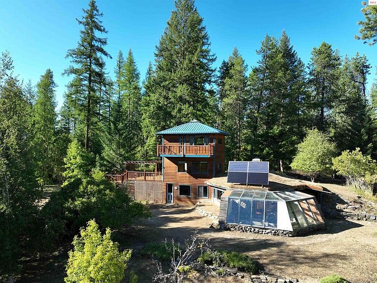 388 Coyote Way photo 3