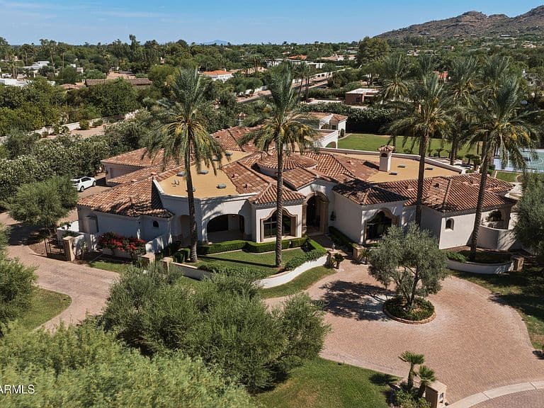 6385 E ROYAL PALM Road photo 3