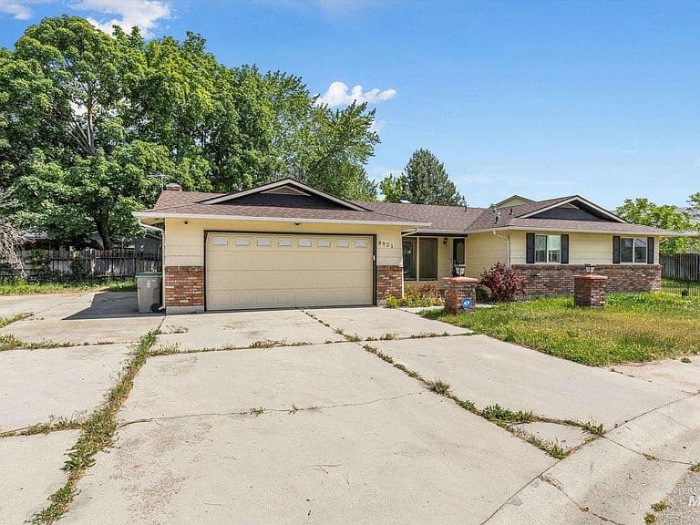 8921 W Sunflower Ct photo 2