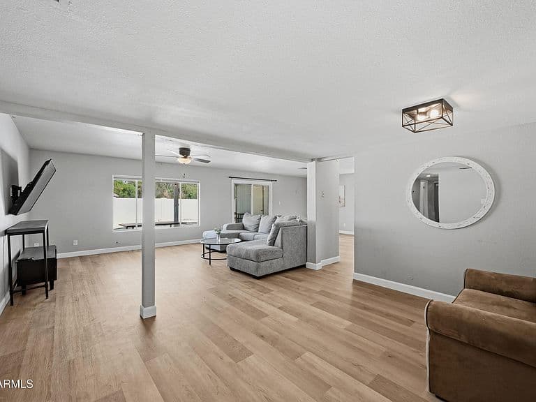 3040 E DAHLIA Drive photo 4