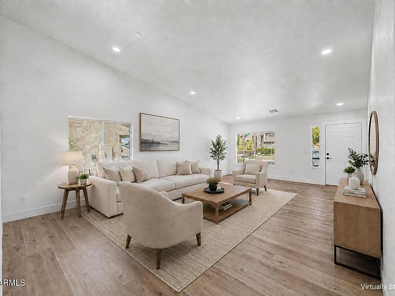10505 E EMERALD Circle photo 5
