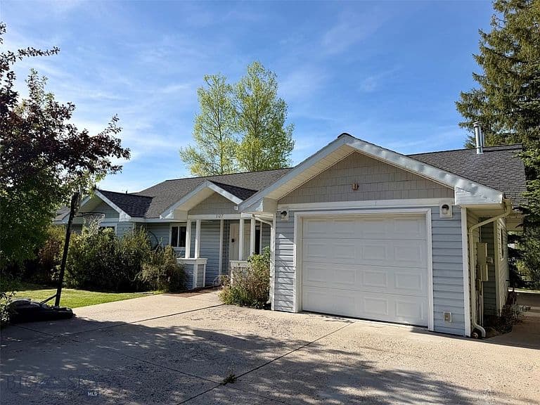 1127 N Cedar View Dr photo 3