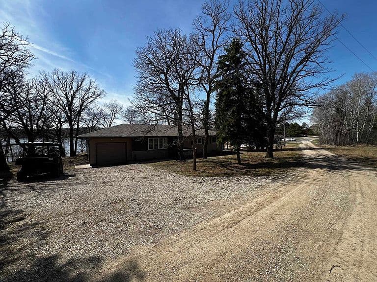 263 Long Lake Rd NE photo 1