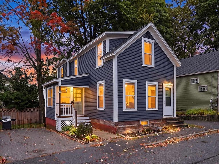 12 Perry Avenue photo 1