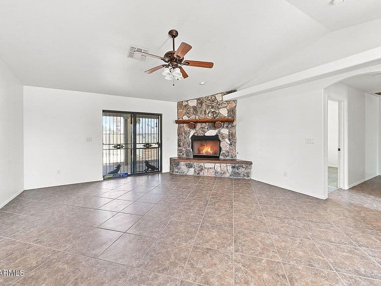 24136 W BLUE SKY Drive photo 2