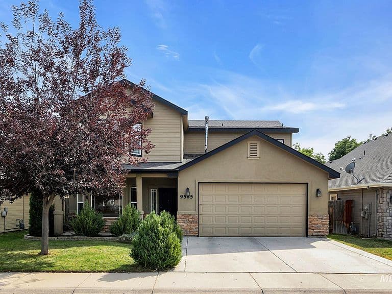 9585 W Canford Dr photo 3