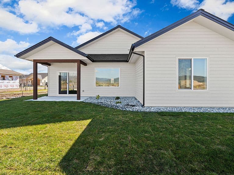 812 Rivet Way photo 5