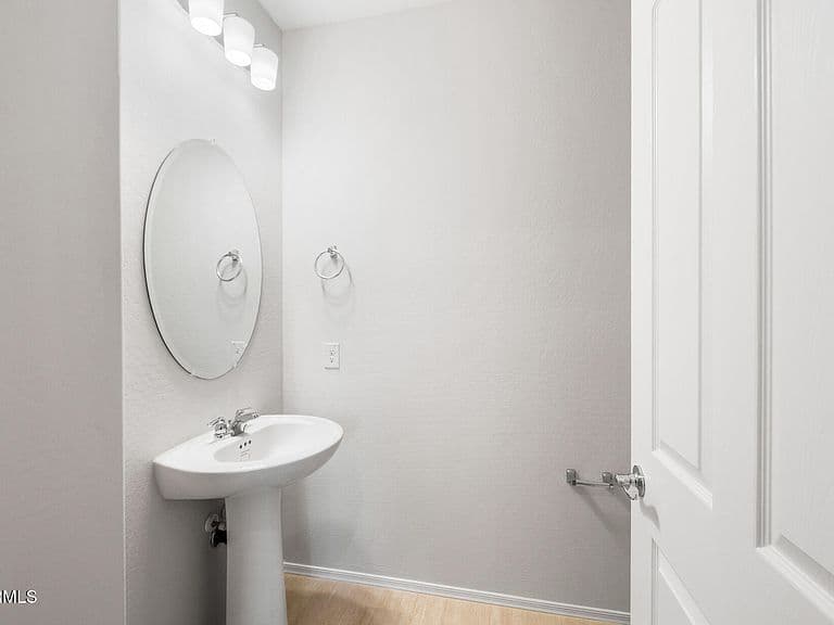 7976 W MOCKINGBIRD Way photo 3