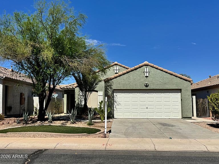 46002 W BARBARA Lane photo 1