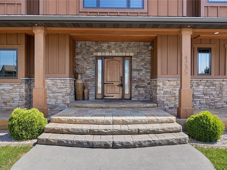 4235 Iron Horse Trl photo 4