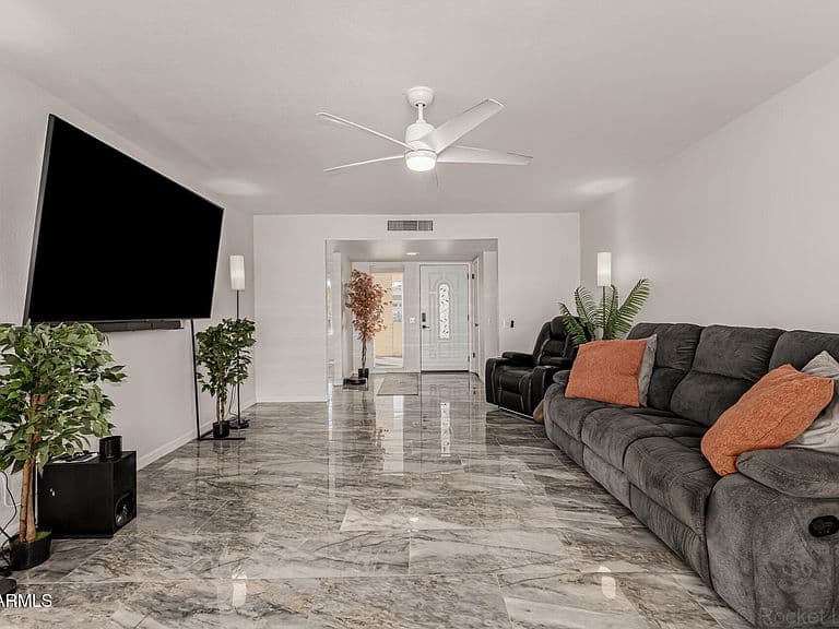 12219 N SUN VALLEY Drive photo 5