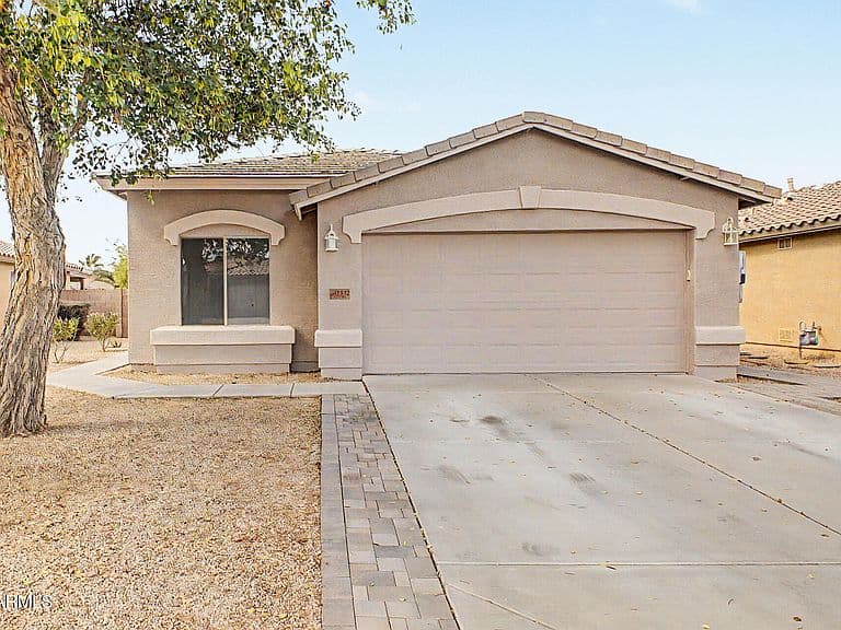 42322 W OAKLAND Drive photo 4