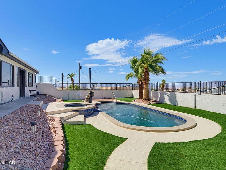 3313 Sand Piper Dr photo 3