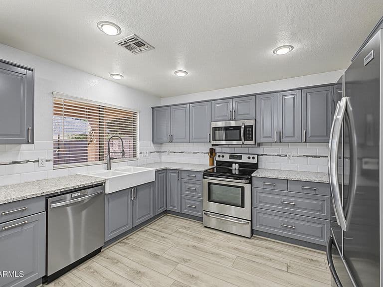 11119 E WIER Avenue photo 3