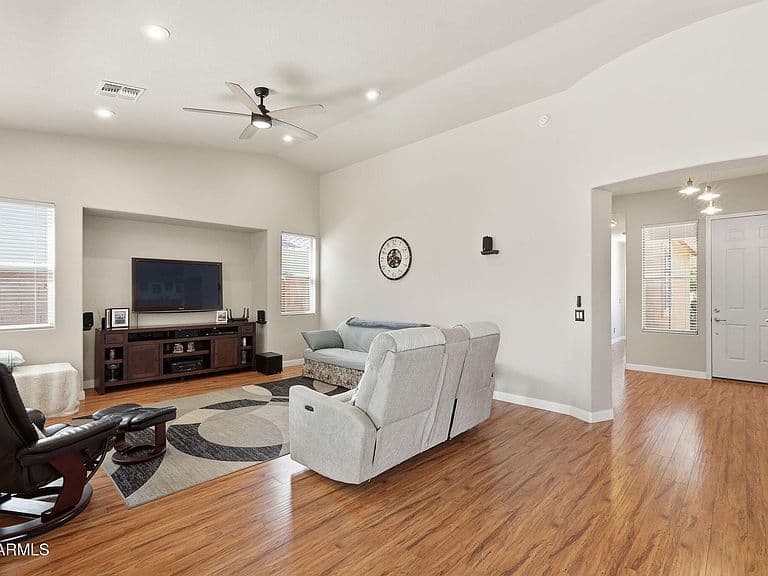 2225 W HARWELL Road photo 5
