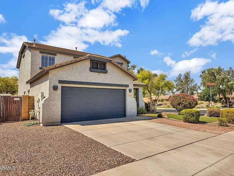 17323 W IRONWOOD Street photo 3