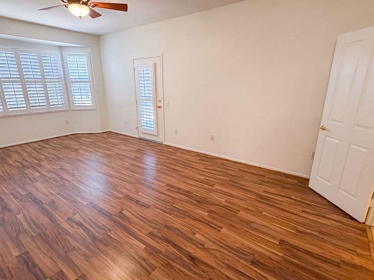 17220 W CORDOVA Court photo 4